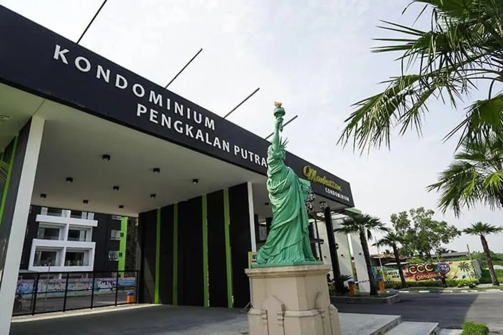Cozy Poolside Waterpark Manhattan Homestay Ipoh City3Room Netflix 0*,  Malaysia