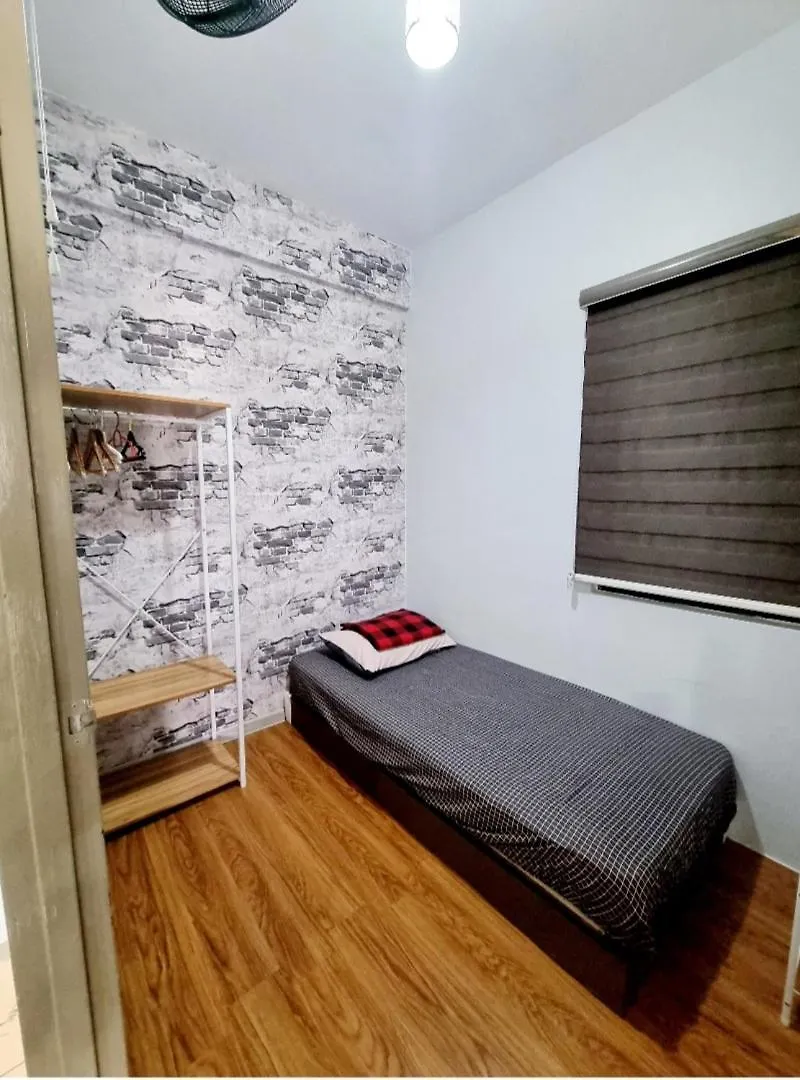 Cozy Poolside Waterpark Manhattan Homestay Ipoh City3Room Netflix